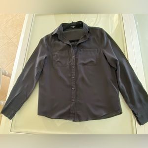 Black shirt size M used but without any damage